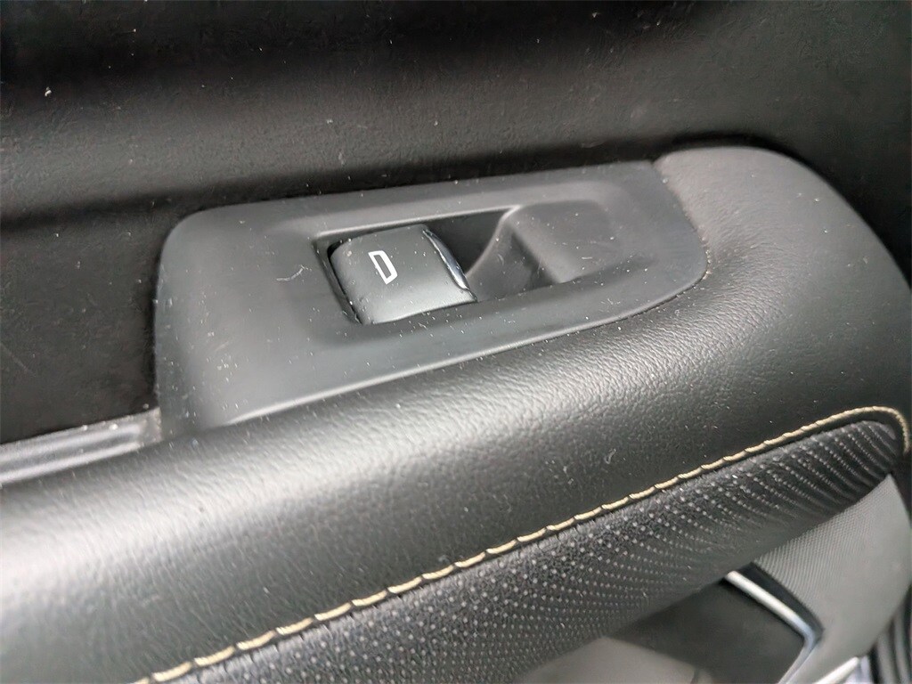 Thumbnail: 2023 Chevrolet Suburban - 27