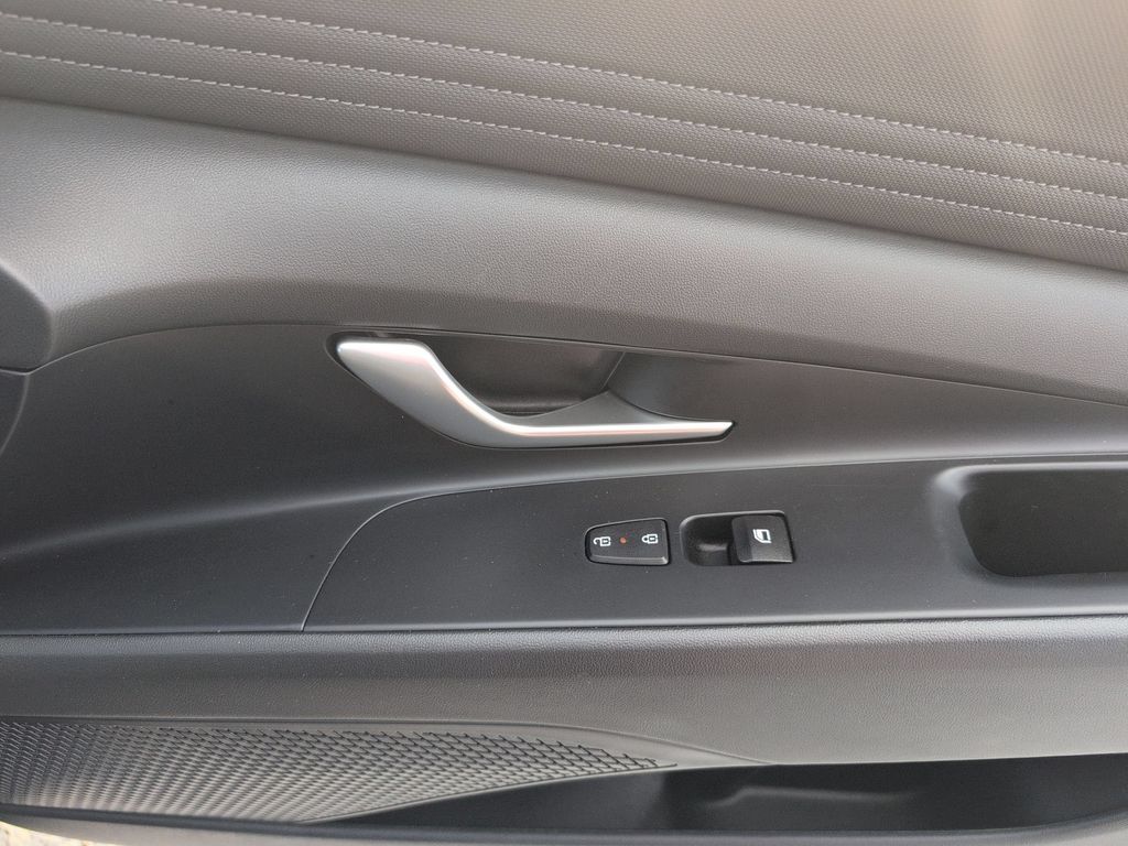 Thumbnail: 2025 Hyundai Elantra - 34