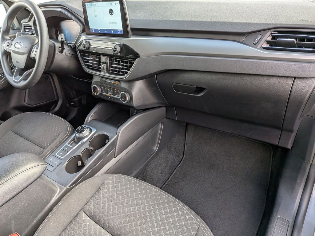 Thumbnail: 2025 Ford Escape - 31