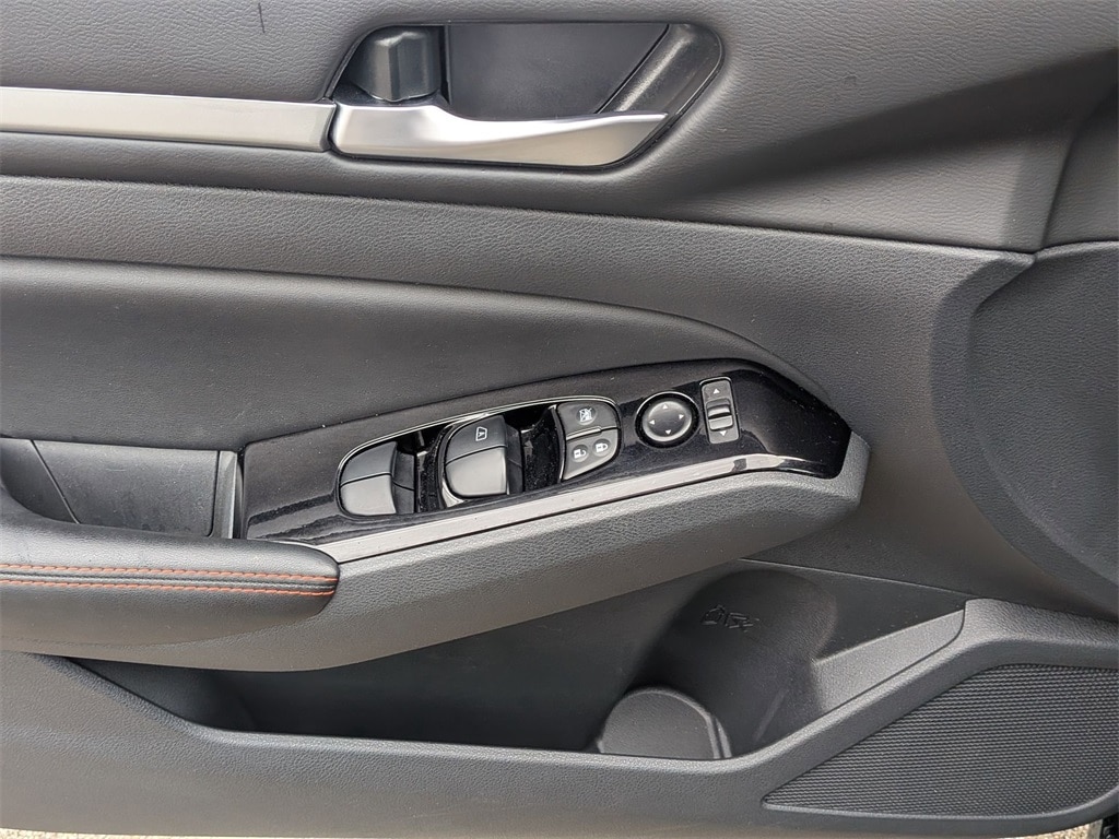 Thumbnail: 2025 Nissan Altima - 11