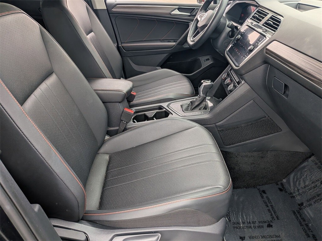 Thumbnail: 2024 Volkswagen Tiguan - 31