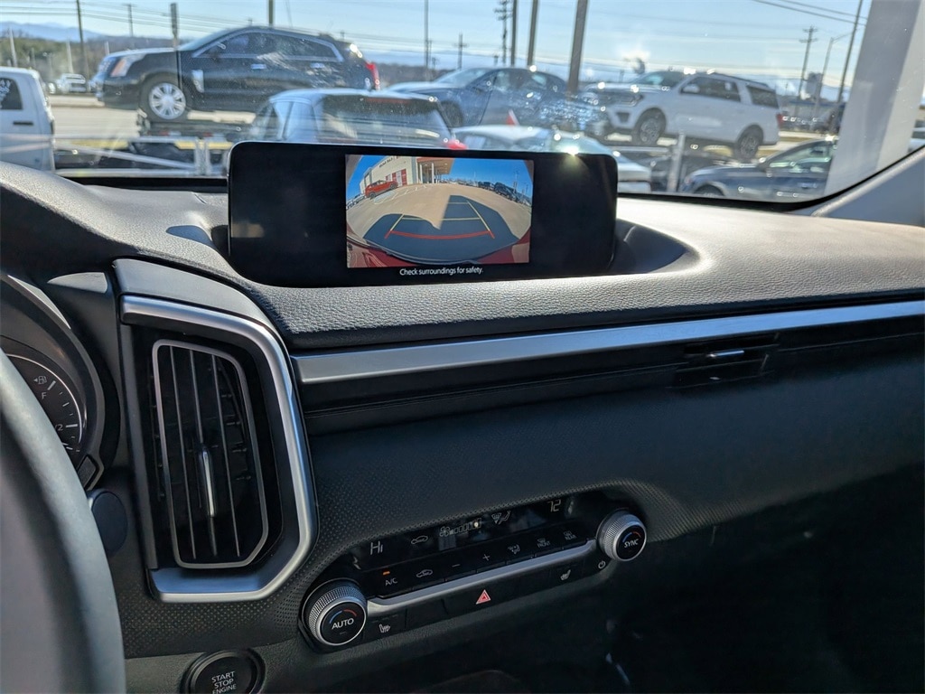 Thumbnail: 2025 Mazda CX-50 - 17