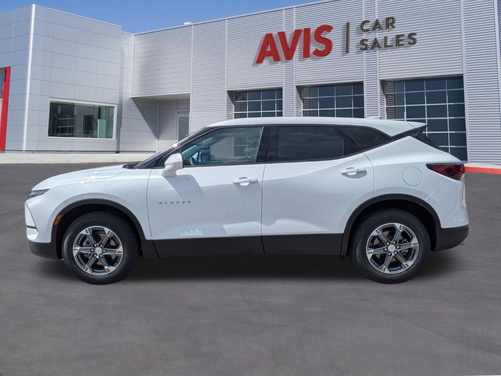 Thumbnail: 2025 Chevrolet Blazer - 10
