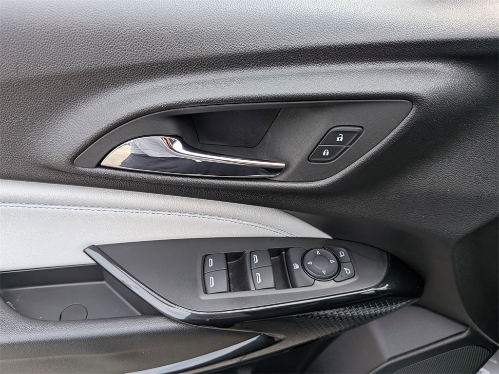 Thumbnail: 2025 Chevrolet Trax - 11