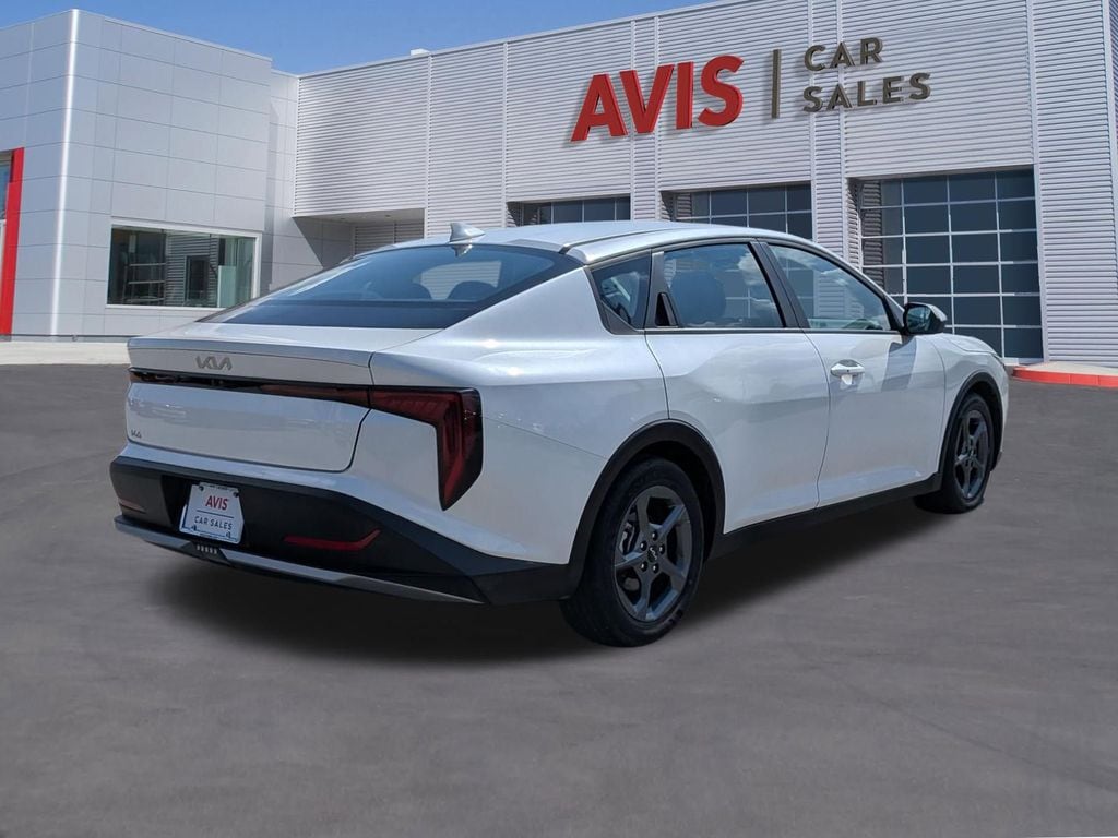 Thumbnail: 2025 Kia K4 - 6