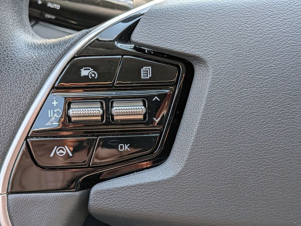 Thumbnail: 2025 Kia Niro - 19