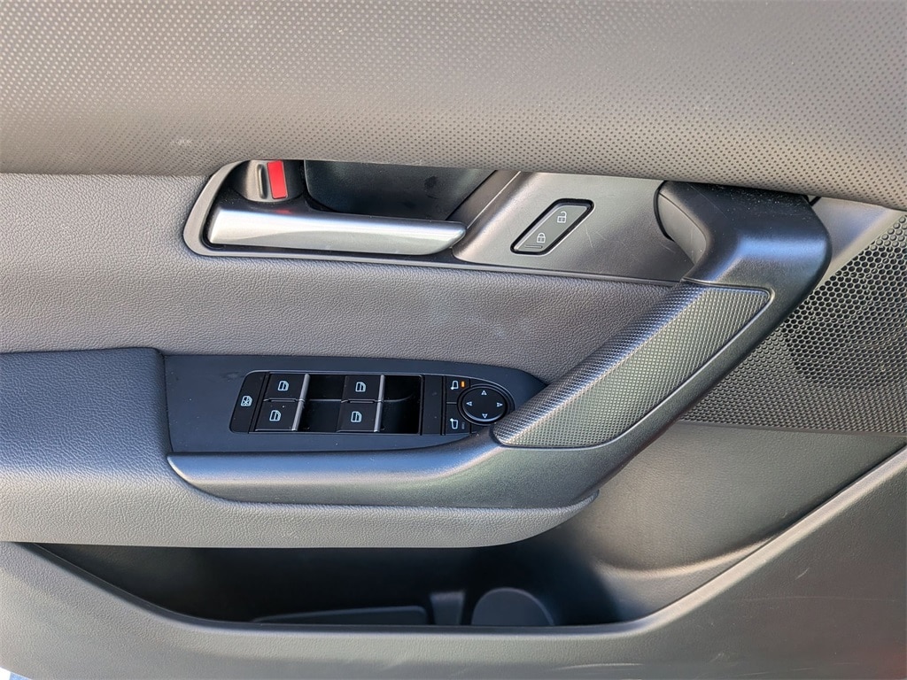 Thumbnail: 2025 Mazda CX-50 - 11