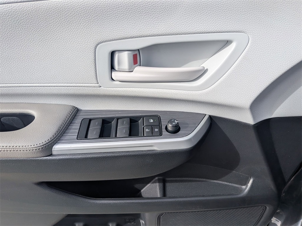 Thumbnail: 2025 Toyota Sienna - 11