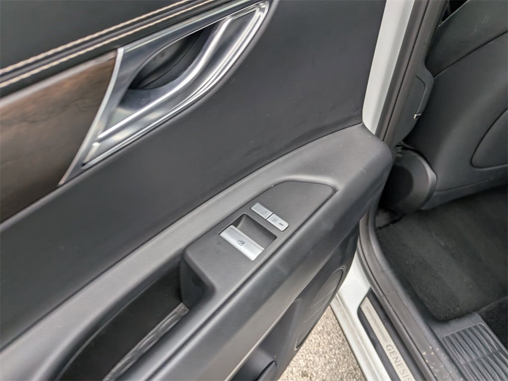 Thumbnail: 2024 Genesis GV80 - 25