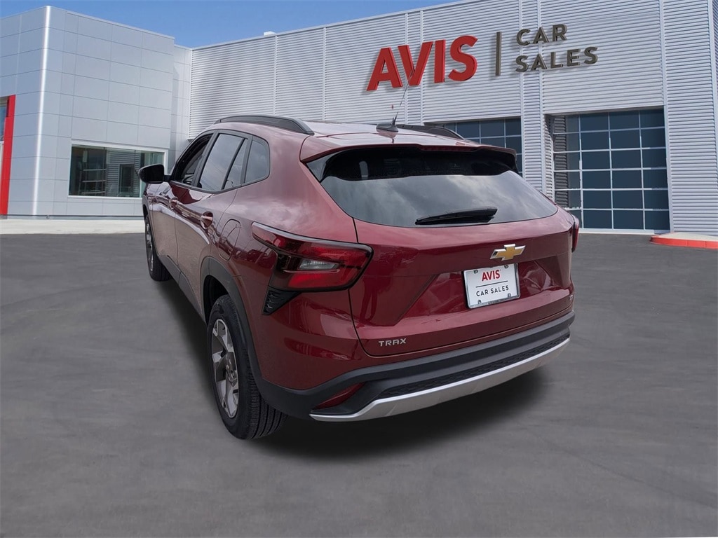 Thumbnail: 2025 Chevrolet Trax - 9