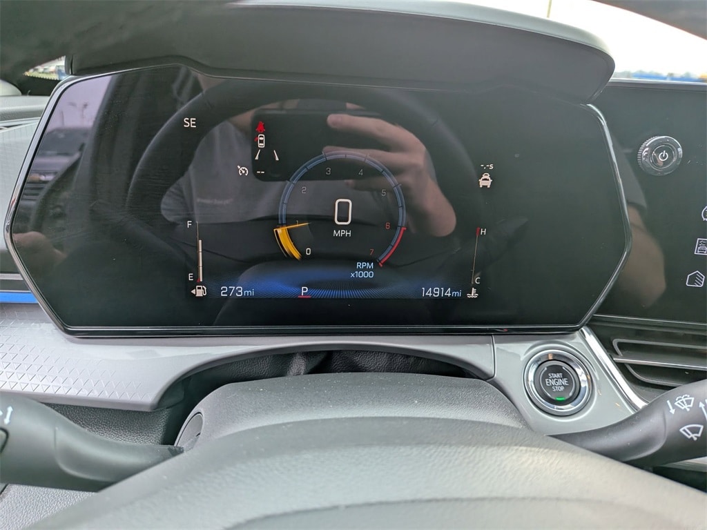 Thumbnail: 2025 Chevrolet Trax - 16