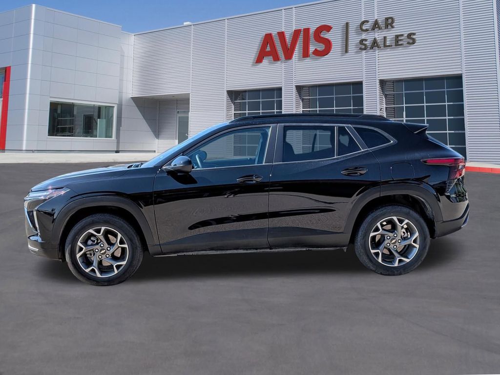 Thumbnail: 2025 Chevrolet Trax - 10