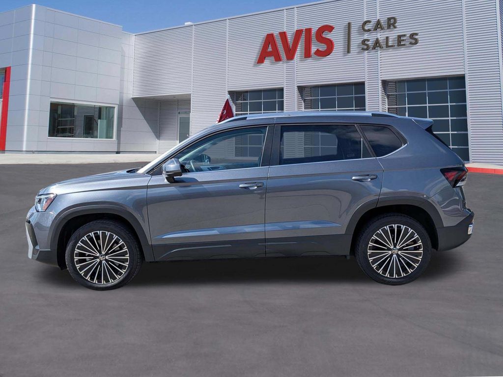 Thumbnail: 2025 Volkswagen Taos - 10