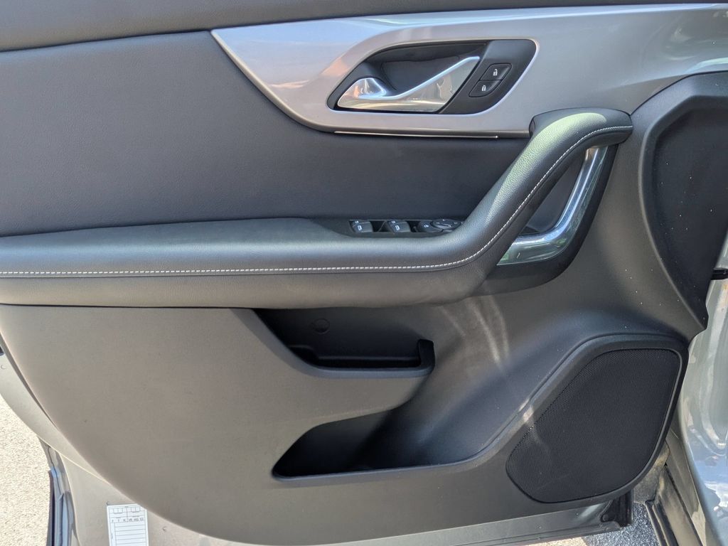 Thumbnail: 2025 Chevrolet TrailBlazer - 11