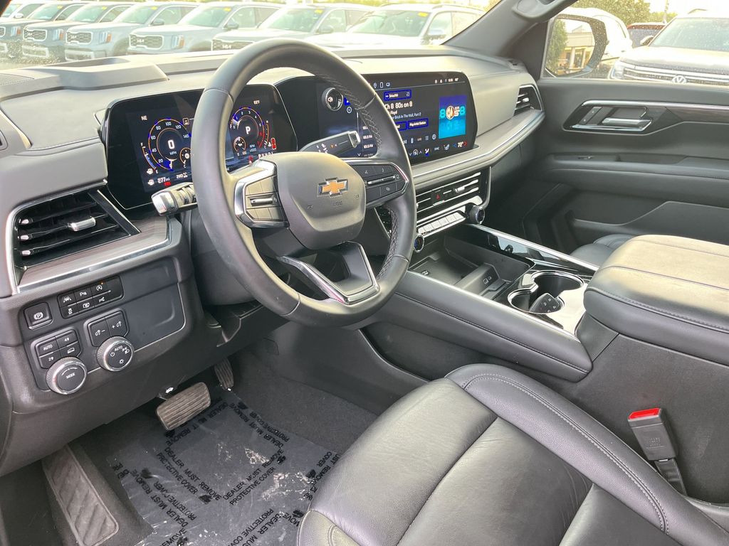 Thumbnail: 2025 Chevrolet Tahoe - 15