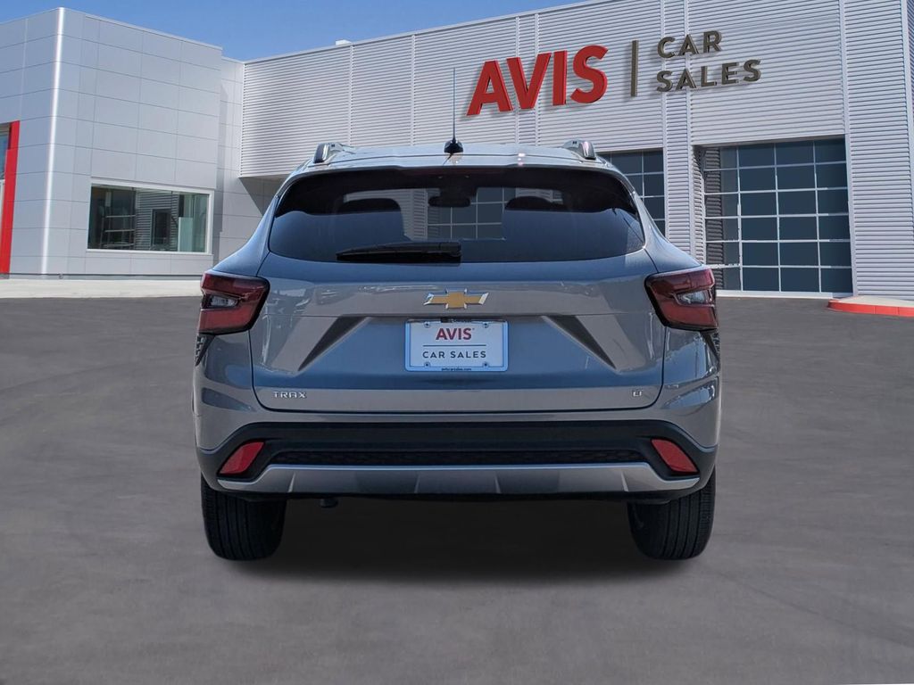 Thumbnail: 2025 Chevrolet Trax - 6