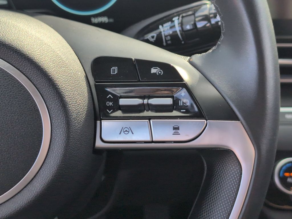 Thumbnail: 2025 Hyundai Elantra - 22