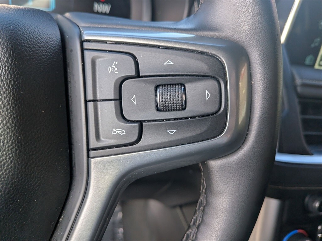 Thumbnail: 2023 Chevrolet Suburban - 20