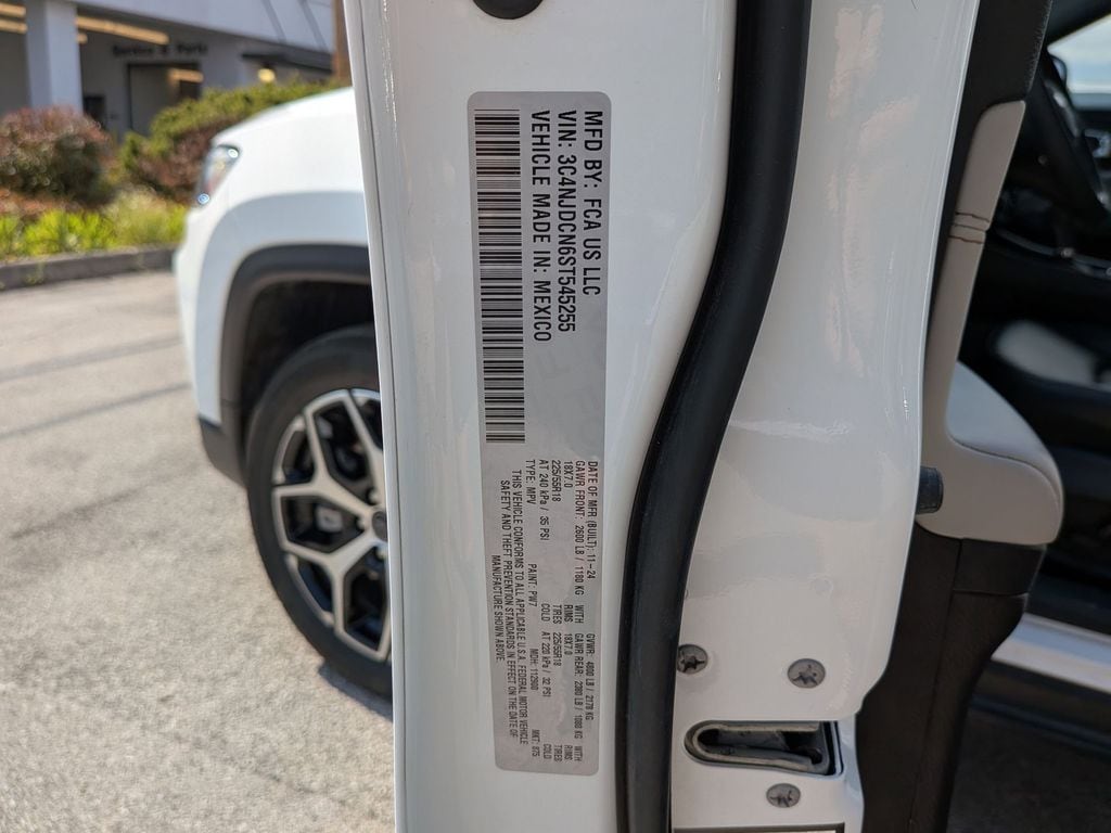 Thumbnail: 2025 Jeep Compass - 34