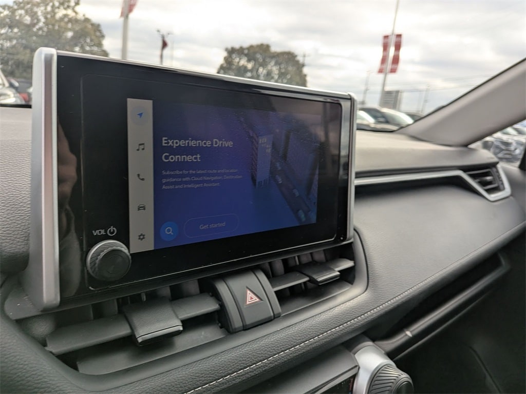 Thumbnail: 2024 Toyota RAV4 - 17