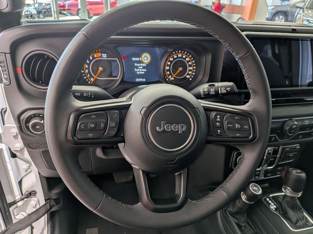 Thumbnail: 2025 Jeep Wrangler - 16