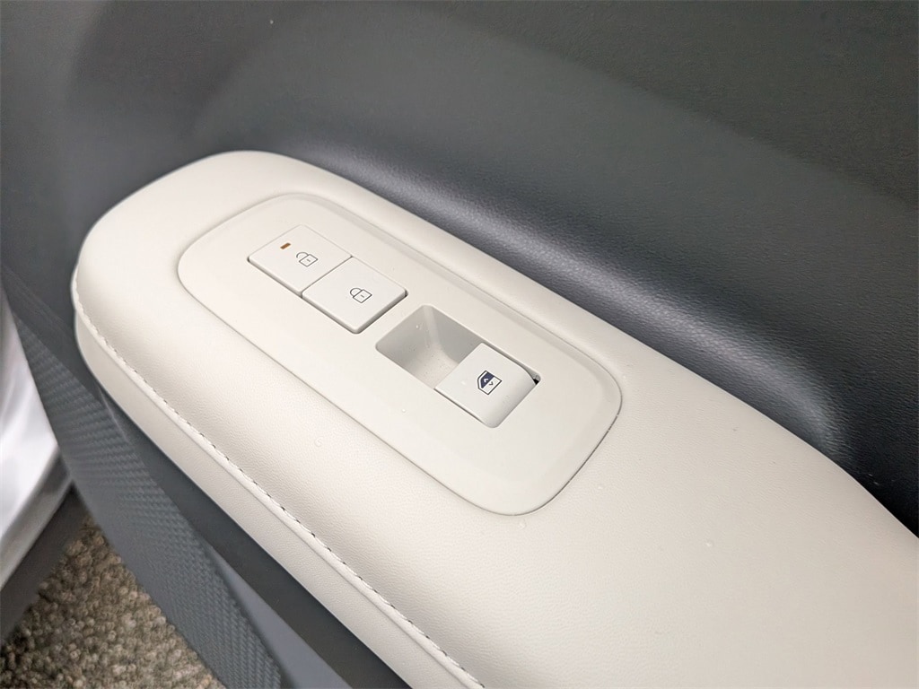 Thumbnail: 2025 Hyundai Santa Fe - 31