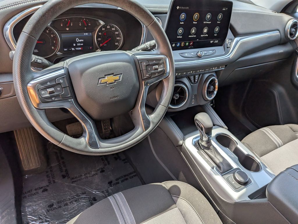 Thumbnail: 2025 Chevrolet Blazer - 13