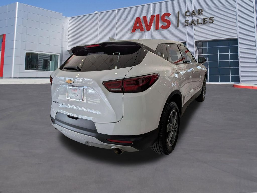 Thumbnail: 2025 Chevrolet Blazer - 6