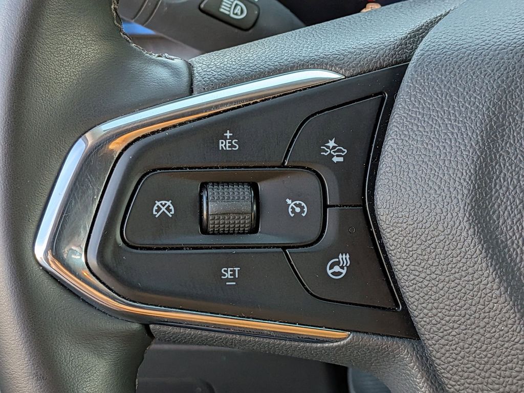 Thumbnail: 2025 Chevrolet Trax - 19