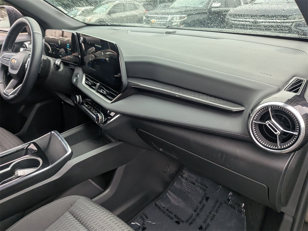 Thumbnail: 2025 Chevrolet Equinox - 30