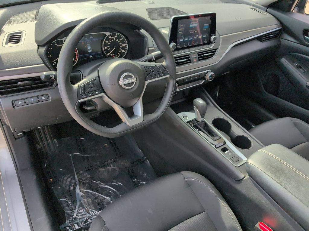 Thumbnail: 2025 Nissan Altima - 15