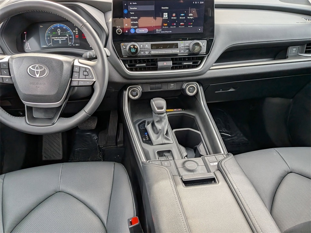 Thumbnail: 2025 Toyota Grand Highlander - 25