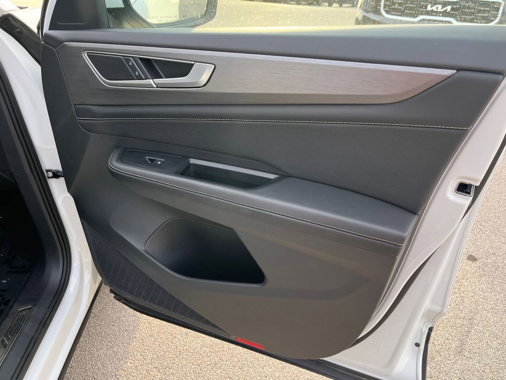 Thumbnail: 2025 Volkswagen Atlas - 32