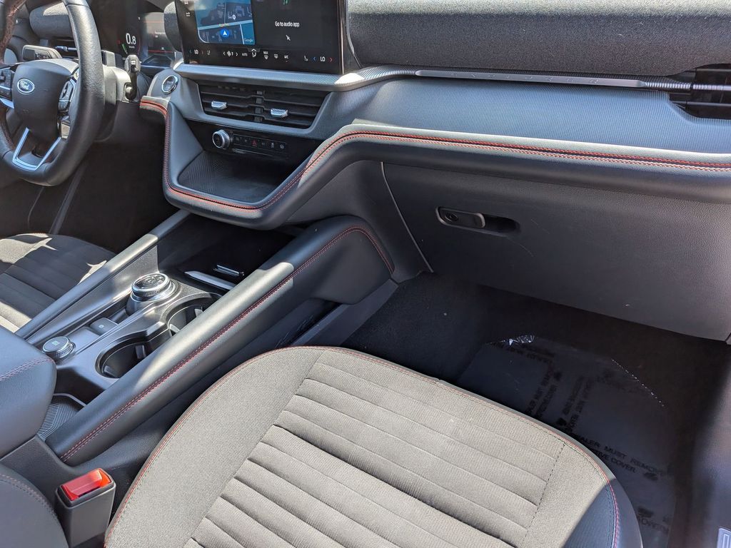 Thumbnail: 2025 Ford Explorer - 33