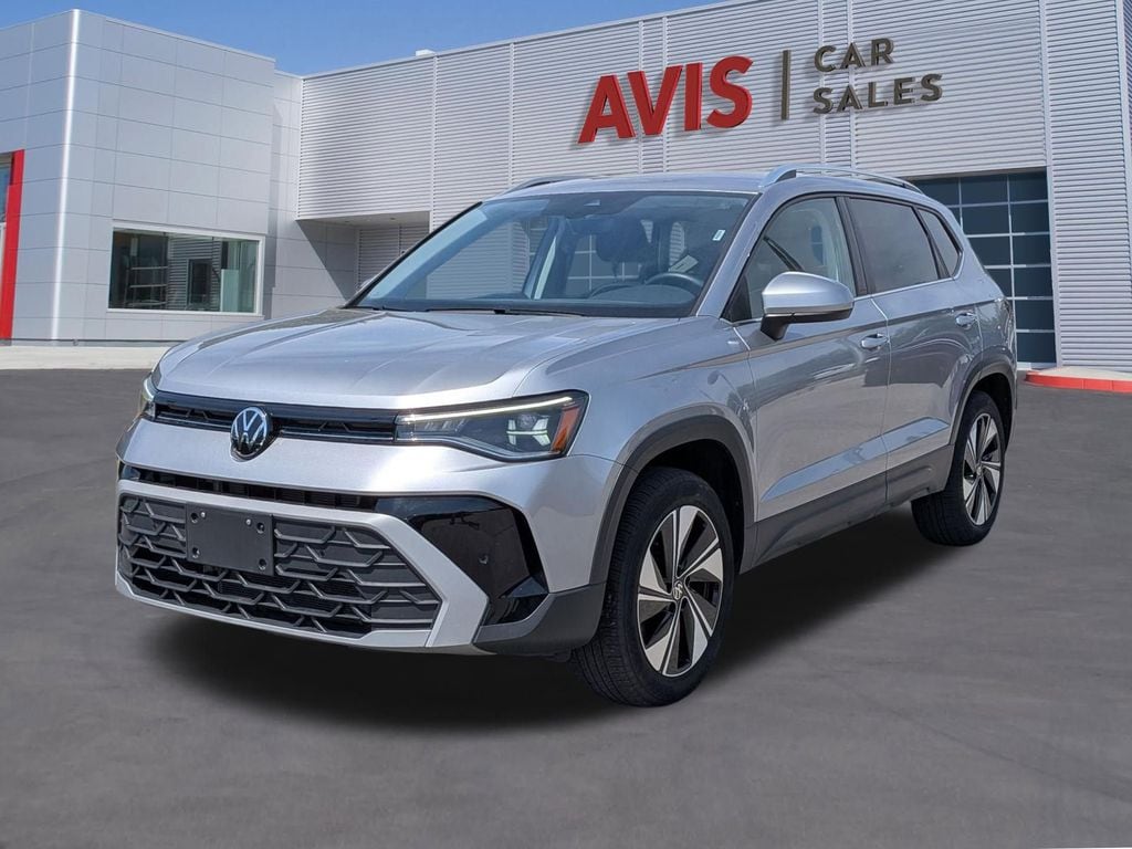 2025 Volkswagen Taos 1.5T SE 4Motion's photo