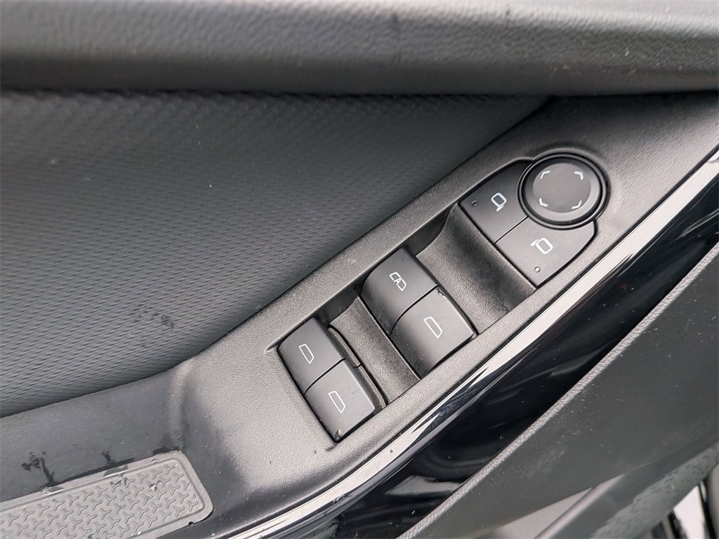 Thumbnail: 2025 Chevrolet Equinox - 10