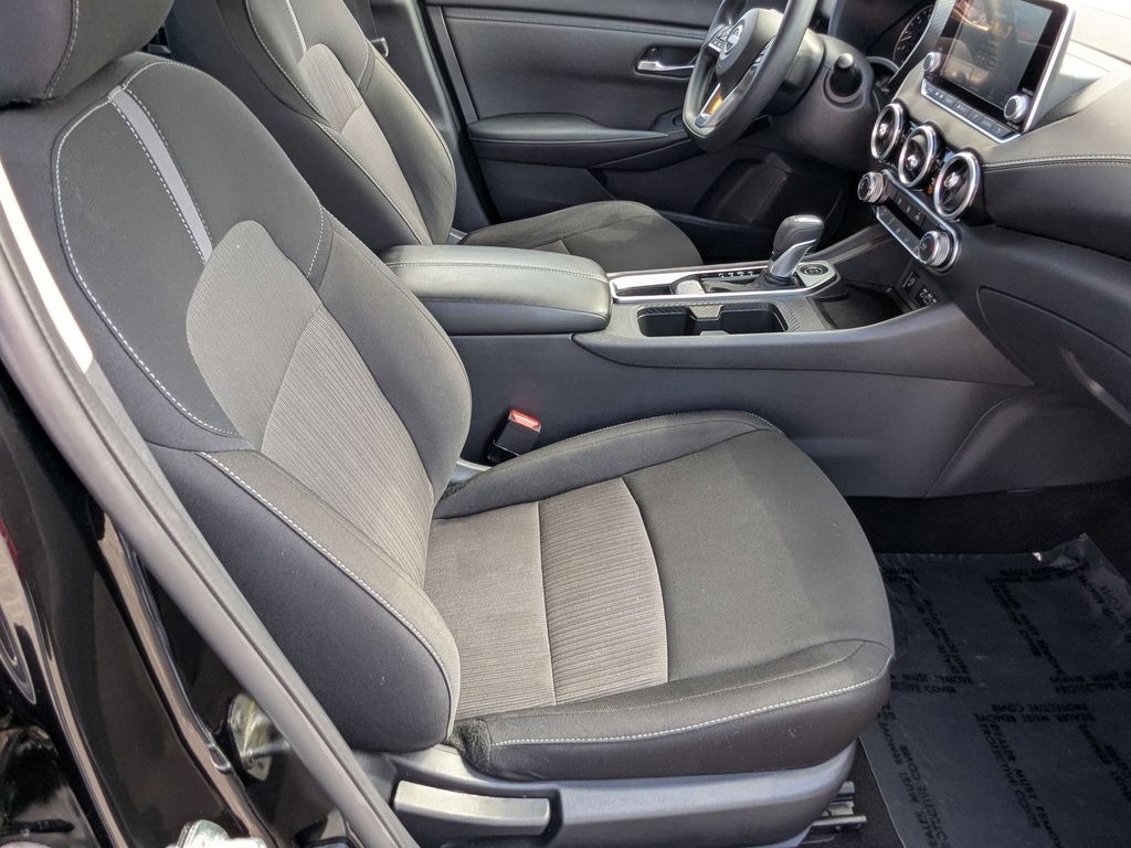 Thumbnail: 2025 Nissan Sentra - 31