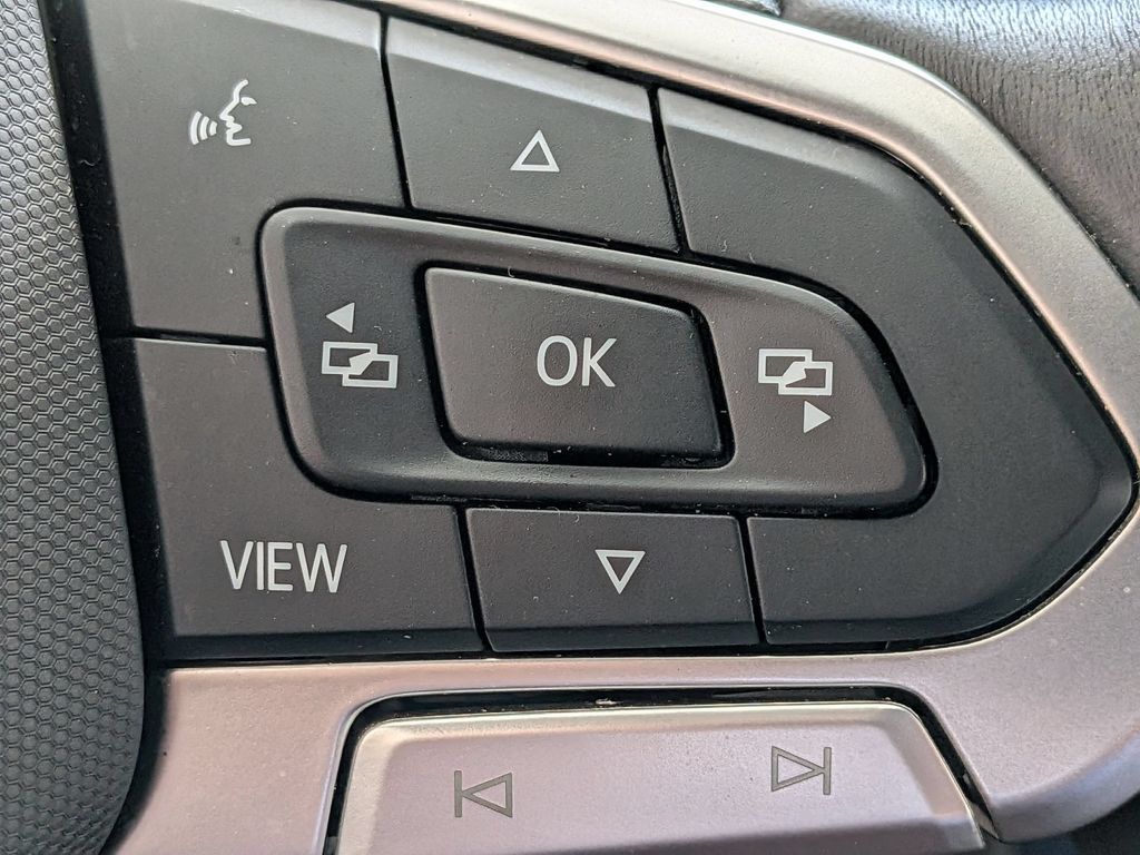 2025 Volkswagen Jetta Sport - Photo 26