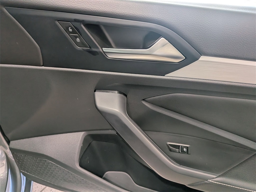 Thumbnail: 2025 Volkswagen Jetta - 26