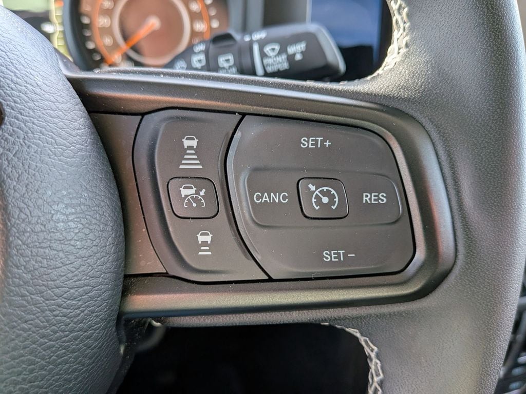 Thumbnail: 2025 Jeep Wrangler - 20