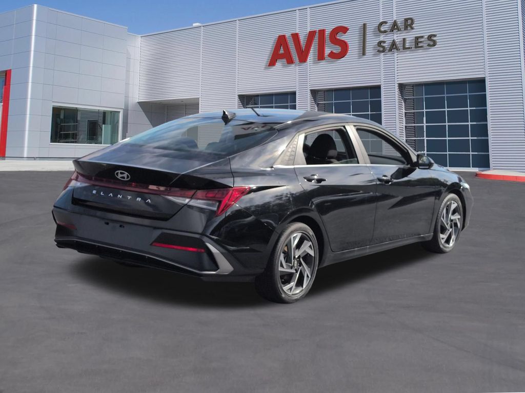 Thumbnail: 2025 Hyundai Elantra - 6