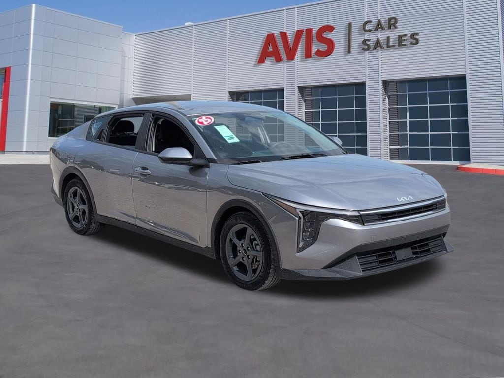 Thumbnail: 2025 Kia K4 - 3
