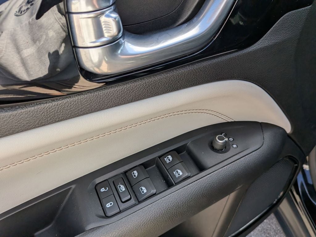 Thumbnail: 2025 Jeep Compass - 14