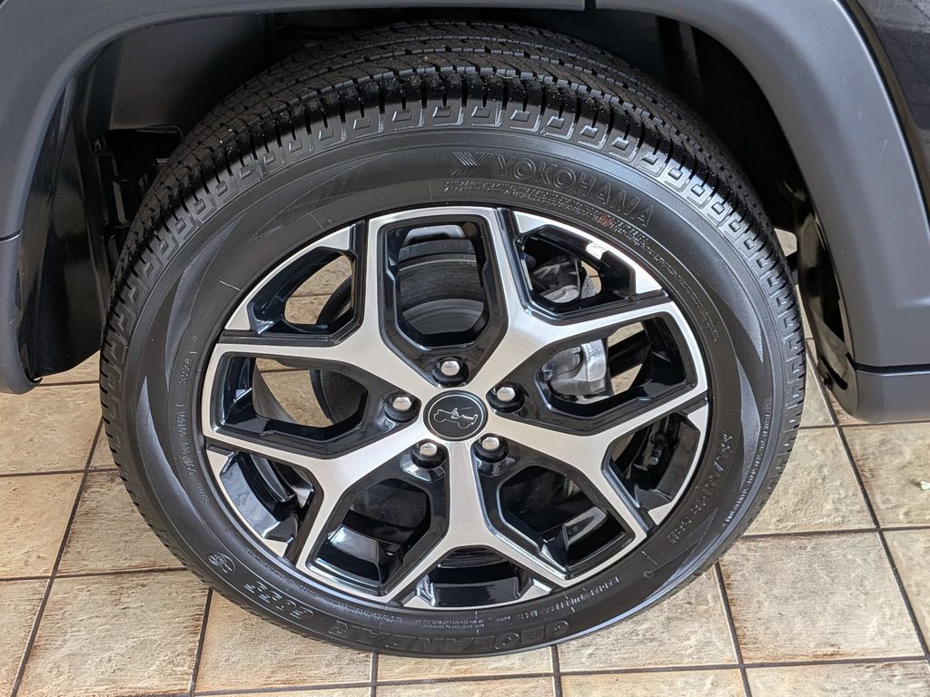 2025 Jeep Compass Limited - Photo 33