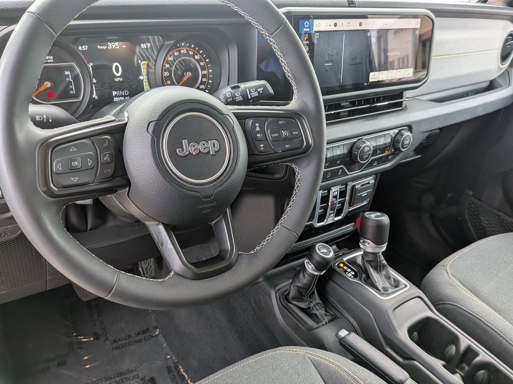 Thumbnail: 2025 Jeep Wrangler - 14