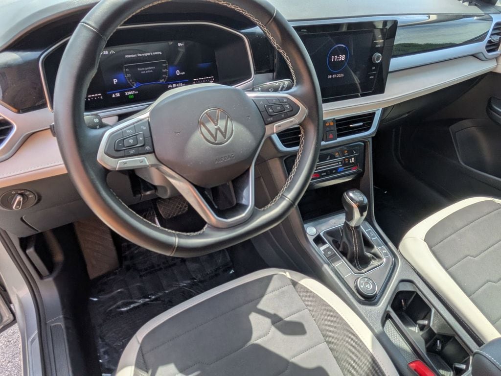 Thumbnail: 2025 Volkswagen Taos - 15