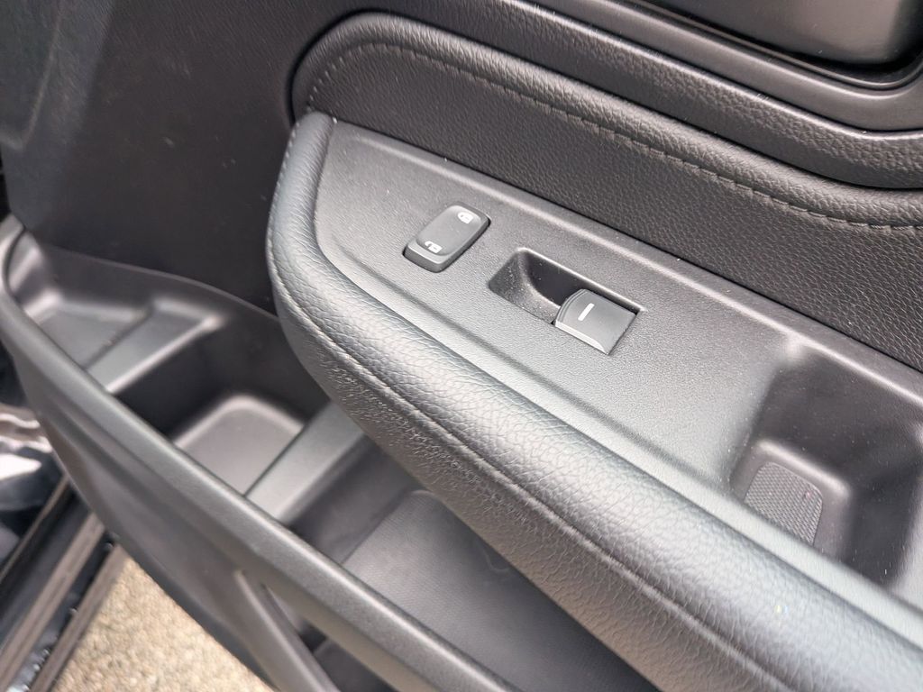 Thumbnail: 2025 Honda Odyssey - 21