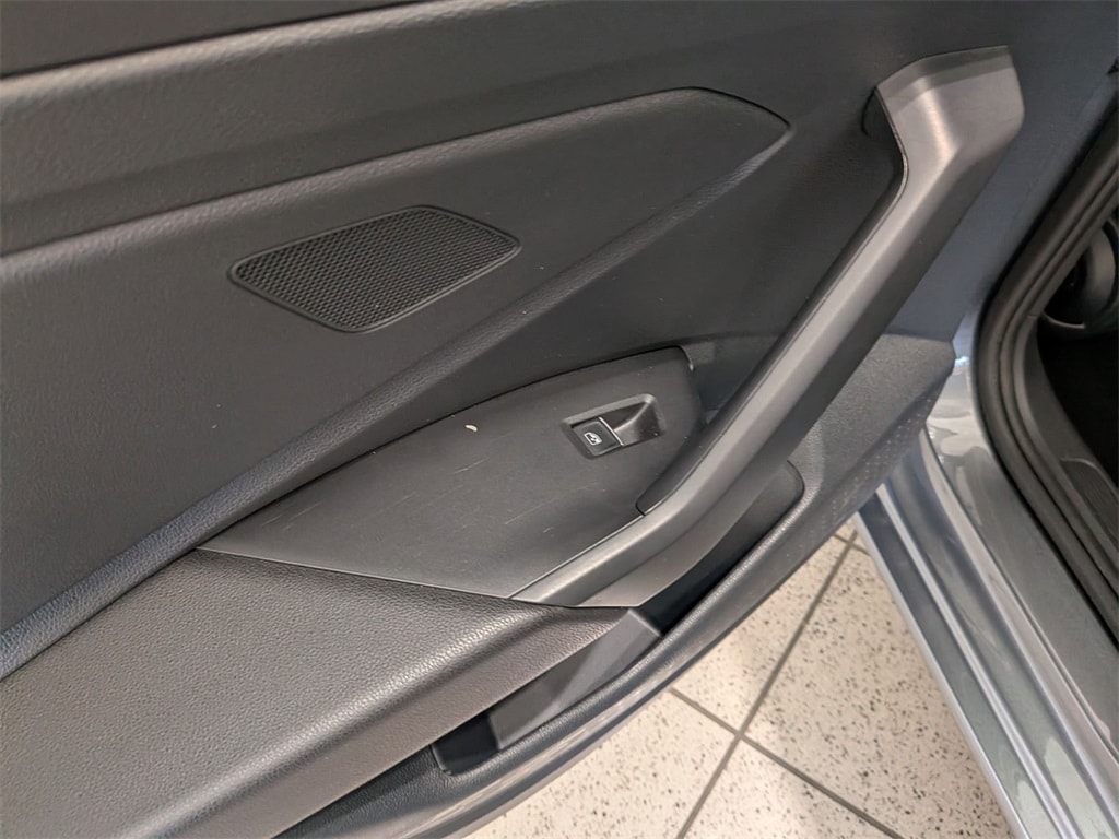 Thumbnail: 2025 Volkswagen Jetta - 22