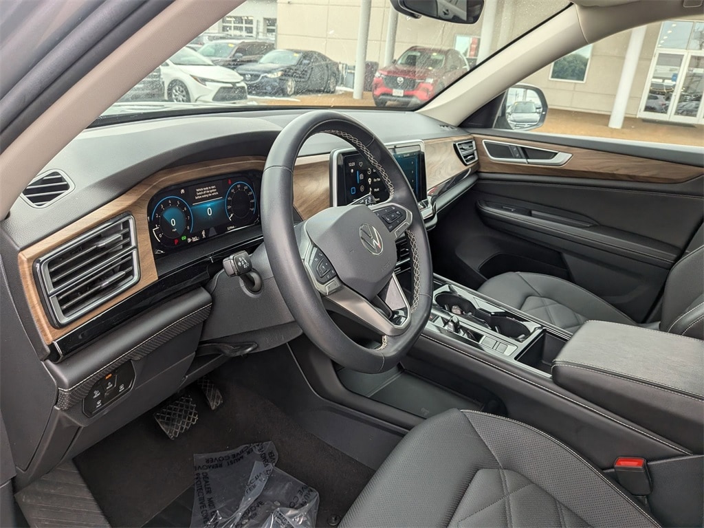 Thumbnail: 2024 Volkswagen Atlas - 15