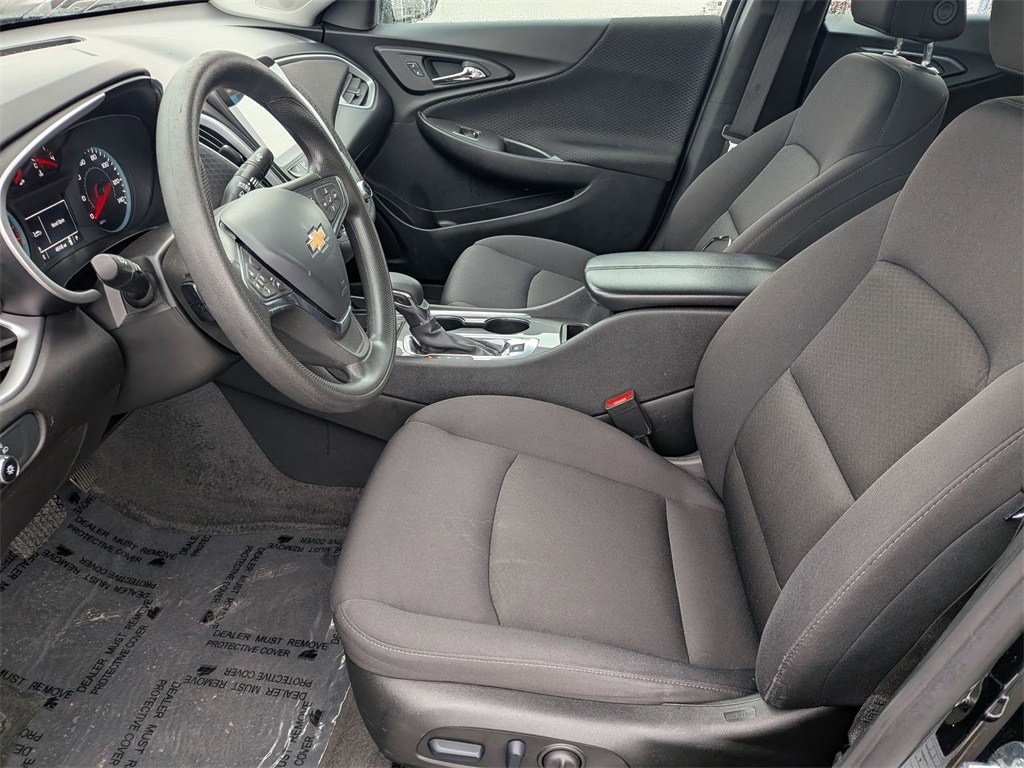 Thumbnail: 2024 Chevrolet Malibu - 24